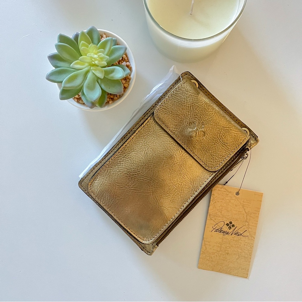 NWT PATRICIA NASH Chiavella RFID Phone Leather Crossbody Organizer Wallet - Picture 2 of 7